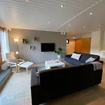 Villa Scandi House *