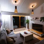 Villa Scandi House *