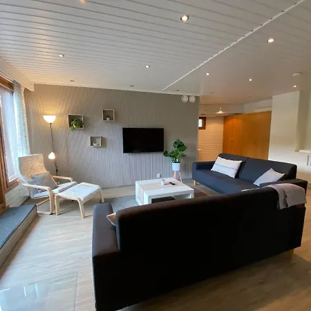 Villa Scandi House *