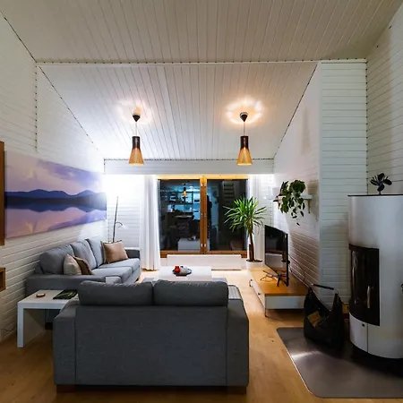Scandi House Villa *