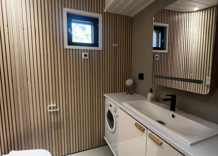 فيلة Scandi House